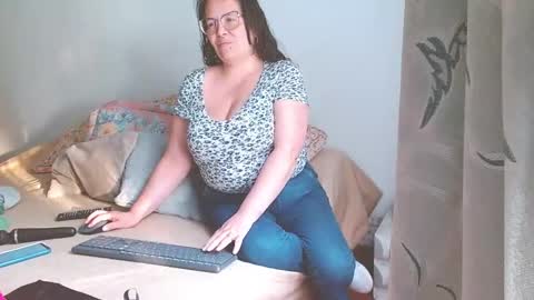 sofia online show from December 2024 09:58:02 PM