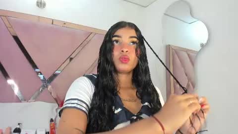 honeyht online show from July 2026 12:20:01 PM