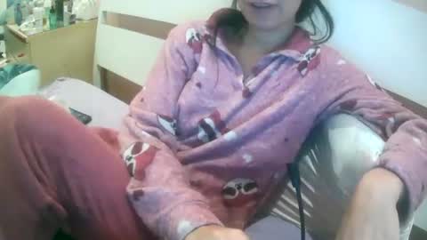 Sensimilla online show from December 2025 07:34:02 PM