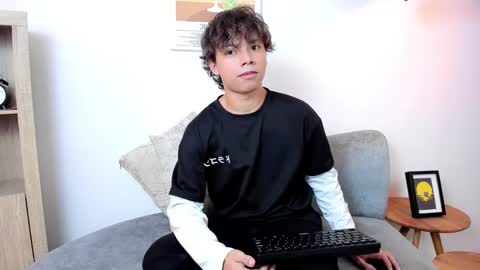 honeymoon_sariel online show from January 2026 08:22:02 PM