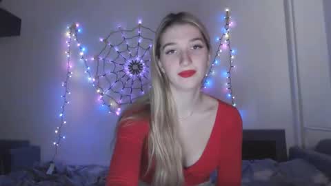 honeyveil online show from November 2025 12:37:01 PM