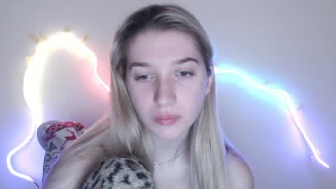 Snapshot of honeyveil chatting on June 2026 01:43:01 PM honeyveil online show from June 2026 01:43:01 PM