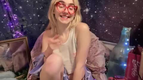 Emi Rose online show from February 2025 07:01:01 AM