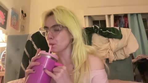 Emi Rose online show from February 2026 06:57:02 AM