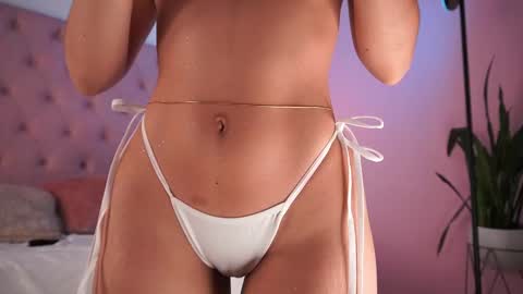 Honey Moon  Help me to reach 100 thumbs up online show from December 2025 07:44:01 PM