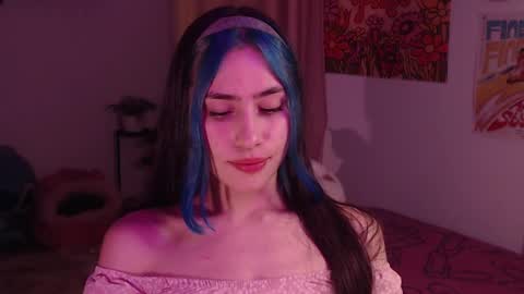 Snapshot of honeyypeaach chatting on December 2024 11:24:02 PM    online show from December 2024 11:24:02 PM