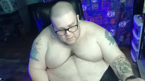 Snapshot of hoosierdaddyxl chatting on September 2025 05:50:01 PM Sir online show from September 2025 05:50:01 PM