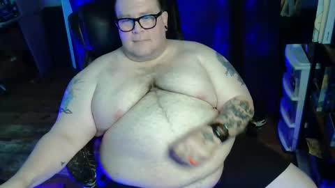 Snapshot of hoosierdaddyxl chatting on May 2026 05:22:02 PM Sir online show from May 2026 05:22:02 PM
