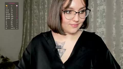 Snapshot of hoot_owl_cb chatting on February 2025 10:38:02 AM Karina online show from February 2025 10:38:02 AM