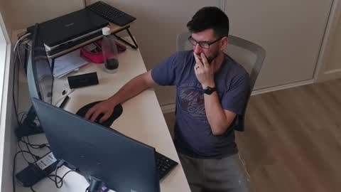 hopefulguy86 online show from October 2025 04:08:02 AM