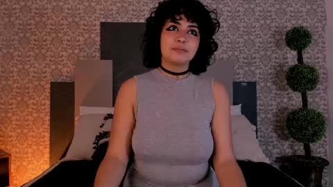Layla Noir online show from May 2026 11:26:02 AM