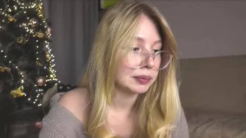 Audrey online show from December 2025 01:33:02 AM