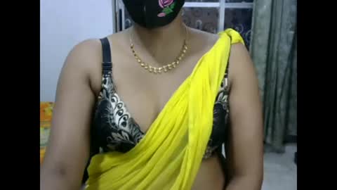 Snapshot of horneydesibaby chatting on February 2025 03:48:02 PM horneydesibaby online show from February 2025 03:48:02 PM