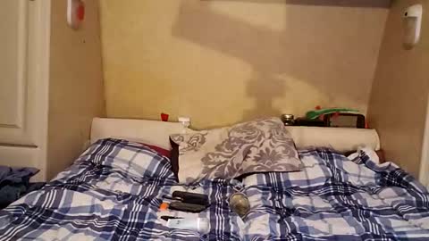 Snapshot of horneyfuck690 chatting on December 2025 01:02:02 AM horneyfuck690 online show from December 2025 01:02:02 AM