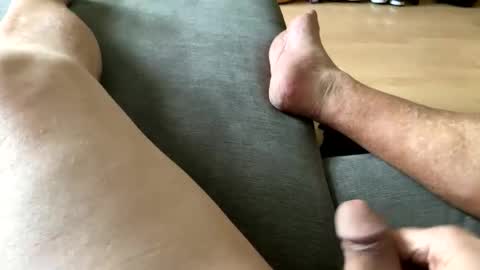 Snapshot of horny_147 chatting on October 2025 11:42:02 AM Cum suck Me off online show from October 2025 11:42:02 AM