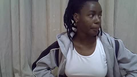 Snapshot of horny_baddie18 chatting on February 2026 05:38:02 PM Leila online show from February 2026 05:38:02 PM