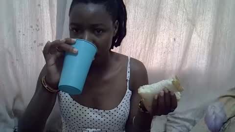 Snapshot of horny_baddie18 chatting on February 2026 11:13:01 AM Leila online show from February 2026 11:13:01 AM