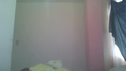 Snapshot of horny_brii chatting on June 2026 10:52:01 PM horny_brii online show from June 2026 10:52:01 PM