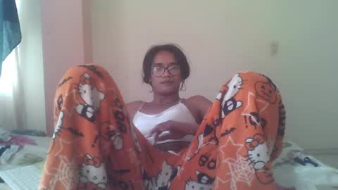 Snapshot of horny_brii chatting on June 2026 09:17:02 PM horny_brii online show from June 2026 09:17:02 PM