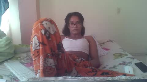 Snapshot of horny_brii chatting on June 2026 08:06:01 PM horny_brii online show from June 2026 08:06:01 PM