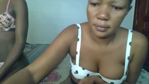 Snapshot of horny_lainie chatting on October 2025 05:35:01 PM horny_lainie online show from October 2025 05:35:01 PM