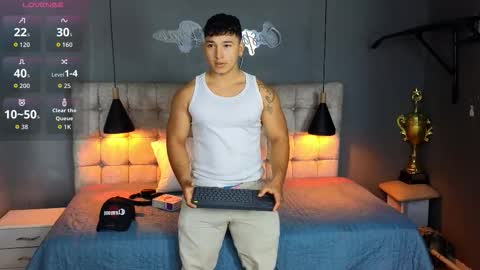 Snapshot of horny_nick18 chatting on October 2025 12:06:01 PM horny_nick18 online show from October 2025 12:06:01 PM