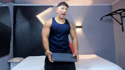 Snapshot of horny_nick18 chatting on May 2026 11:18:01 AM horny_nick18 online show from May 2026 11:18:01 AM