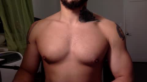 hornybbcxx online show from December 2024 01:01:02 AM