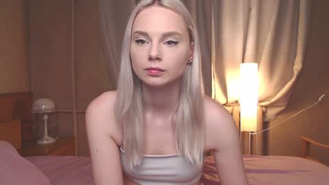 Nikki online show from February 2025 01:59:02 PM