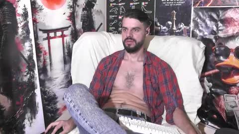 Snapshot of hornymaster93 chatting on September 2025 01:35:01 PM hornymaster online show from September 2025 01:35:01 PM