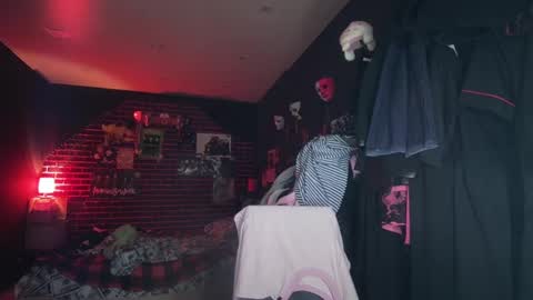 Snapshot of horror_circus chatting on December 2024 06:54:02 AM Messalina Horror online show from December 2024 06:54:02 AM