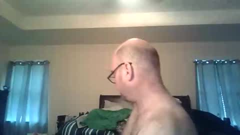 Charles online show from November 2025 09:48:01 PM