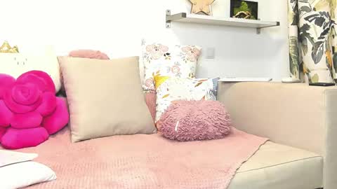 hot69milf online show from February 2025 03:15:02 AM