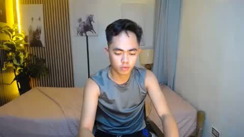 Rylle online show from September 2025 12:48:02 AM