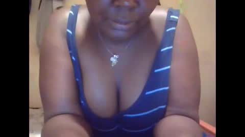 Snapshot of hot_alynn chatting on September 2025 07:41:01 AM ALLYN online show from September 2025 07:41:01 AM