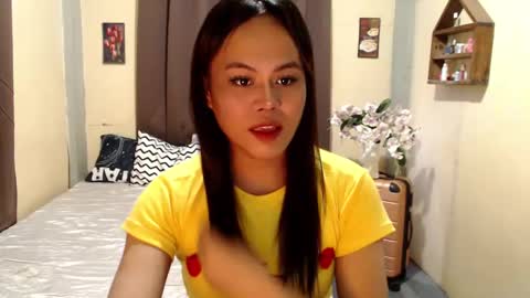 Snapshot of hot_babe0802 chatting on February 2025 05:51:01 AM HANNA online show from February 2025 05:51:01 AM