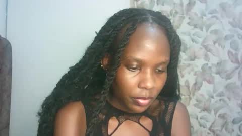 Millie online show from November 2025 09:02:02 PM