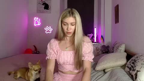 Snapshot of hot_berry69 chatting on May 2026 09:23:01 PM Dashka online show from May 2026 09:23:01 PM