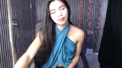hot_chelly online show from October 2025 11:22:01 AM