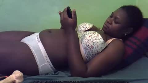 hot_girlly online show from November 2025 01:44:01 PM