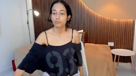 Alana online show from December 2024 08:50:01 PM