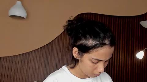 Alana online show from December 2024 09:35:01 PM