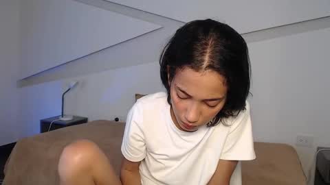 Alana online show from October 2025 09:15:01 PM