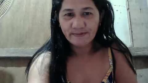 Snapshot of hot_mama09 chatting on January 2025 07:37:01 PM hotmama online show from January 2025 07:37:01 PM