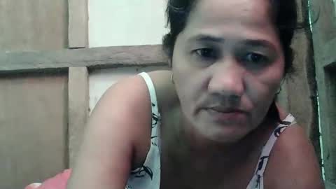 Snapshot of hot_mama09 chatting on February 2025 02:56:01 AM hotmama online show from February 2025 02:56:01 AM