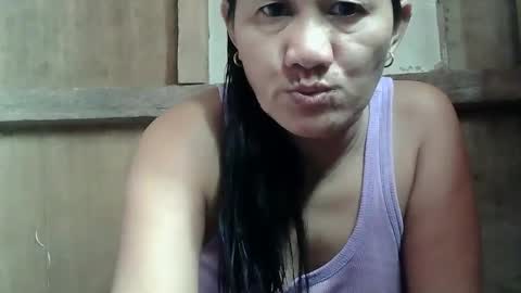 Snapshot of hot_mama09 chatting on February 2025 06:37:02 AM hotmama online show from February 2025 06:37:02 AM