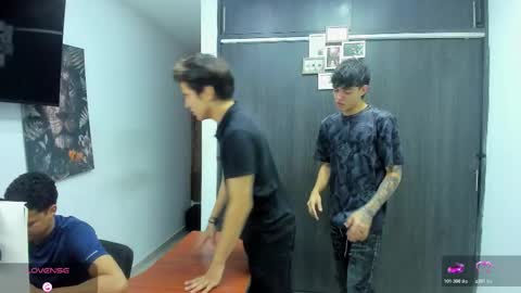 Vanesa Oliver and Andrew online show from January 2026 11:48:02 AM