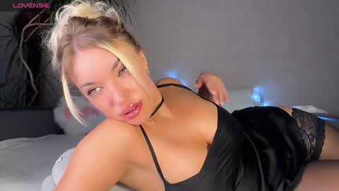 Snapshot of hotalika chatting on October 2025 02:32:01 AM Alika online show from October 2025 02:32:01 AM