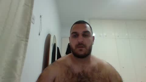 Hotbearhorny online show from January 2026 04:32:02 PM
