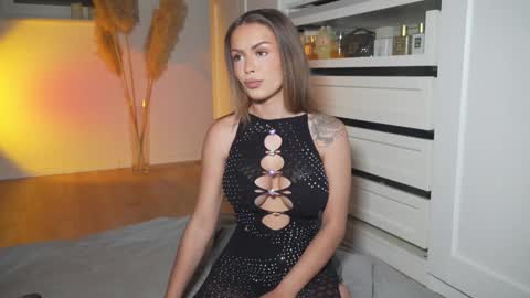 Snapshot of hotbella_ chatting on October 2025 05:31:01 PM Bella online show from October 2025 05:31:01 PM